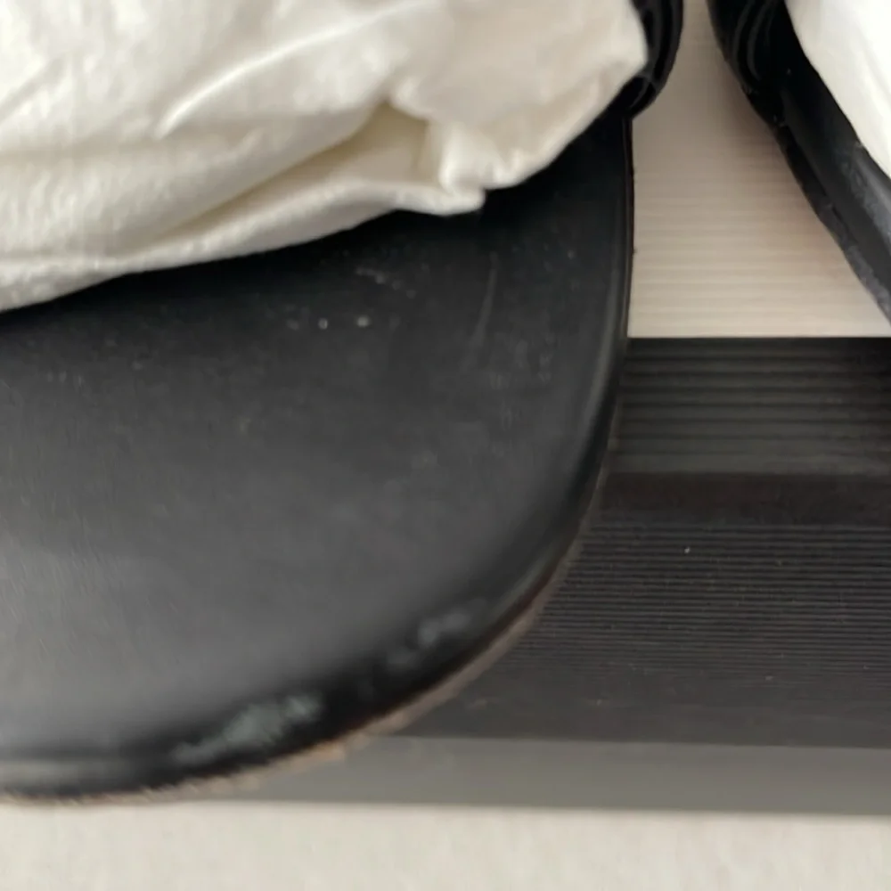 Gucci GG leather mid heel sandals - Picture 10 of 12